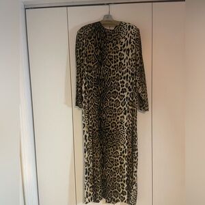 Zara leopard print dress size large.